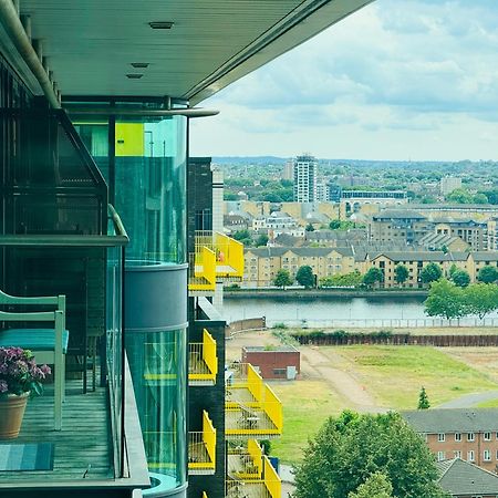 Modern 2Bed 2Bath Apartment Canary Wharf - Upto 5 Person Londra Esterno foto