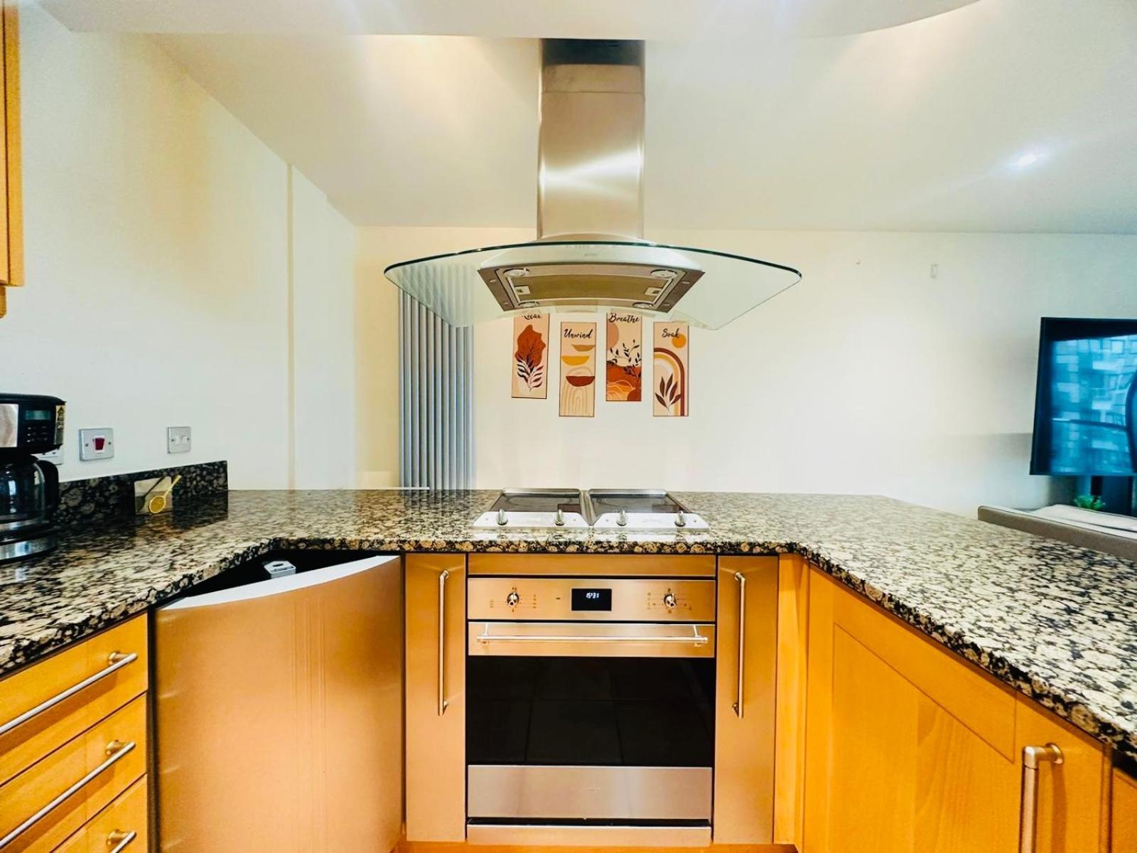 Modern 2Bed 2Bath Apartment Canary Wharf - Upto 5 Person Londra Esterno foto