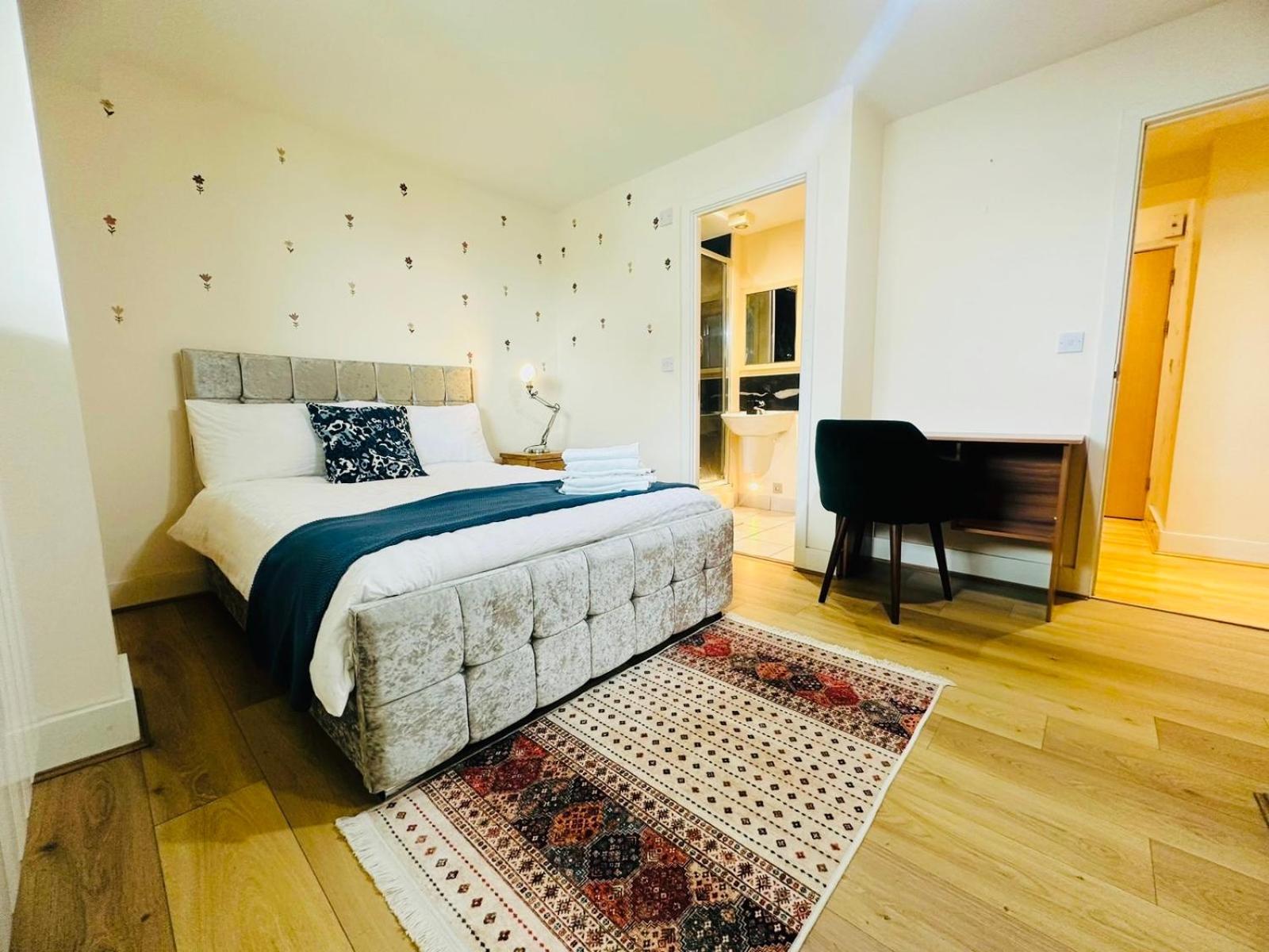 Modern 2Bed 2Bath Apartment Canary Wharf - Upto 5 Person Londra Esterno foto